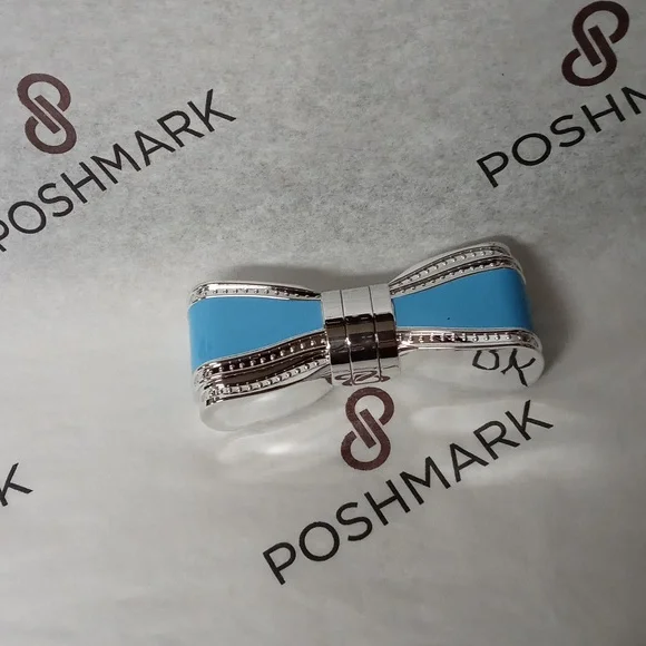 Handcrafted Mint Flavor Lip Balm Cute Bow Case Blue Sliver - Picture 4 of 7